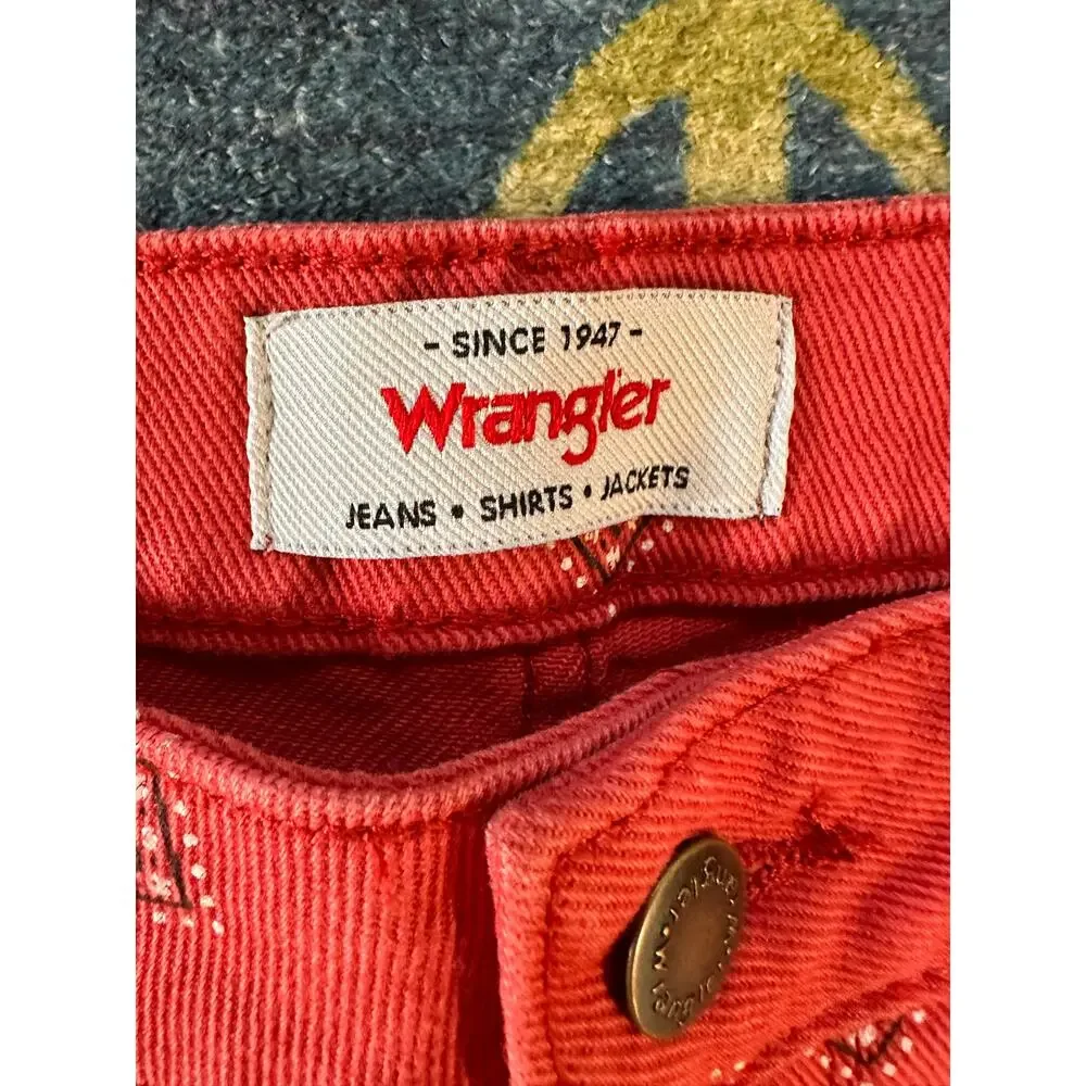 NWT Wrangler High-Rise Bold Boot Jeans Size 31 x 30